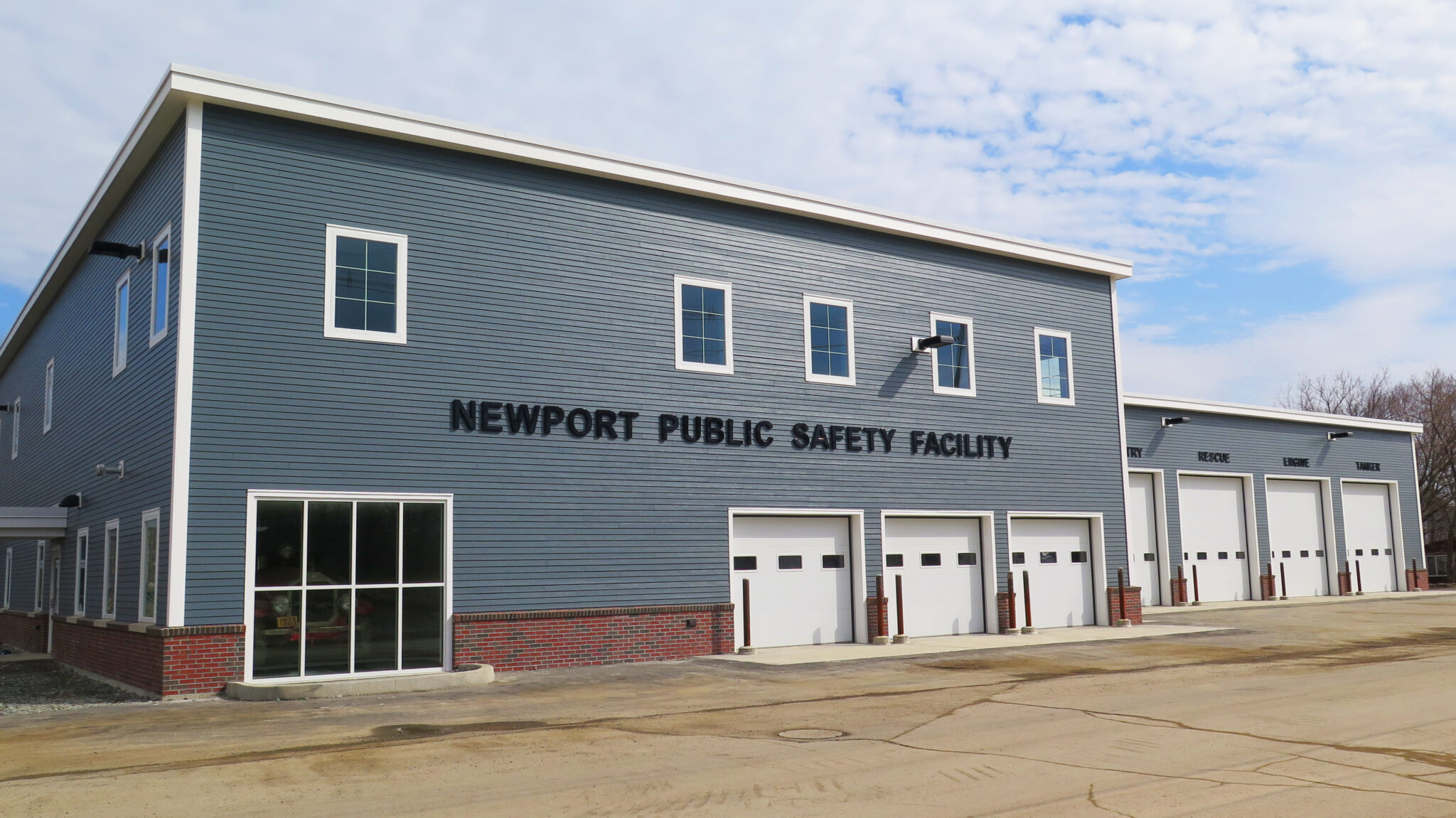 exterior photo of newport public safety building